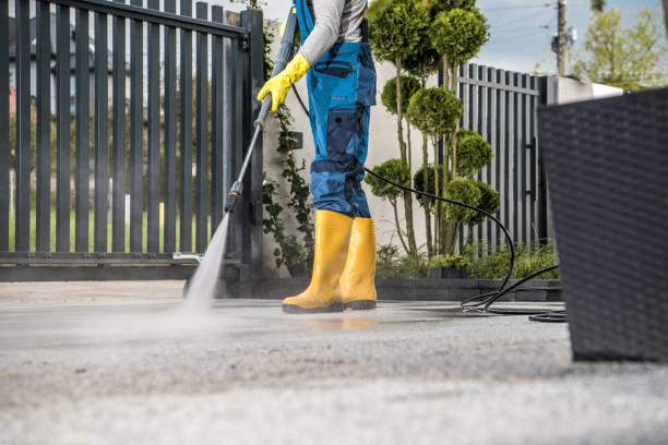 Why Choose Our Certified Pressure Washing Experts for Your Project Needs in Saraland, AL?