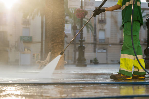 Best Deck Pressure Washing  in Sarand, AL